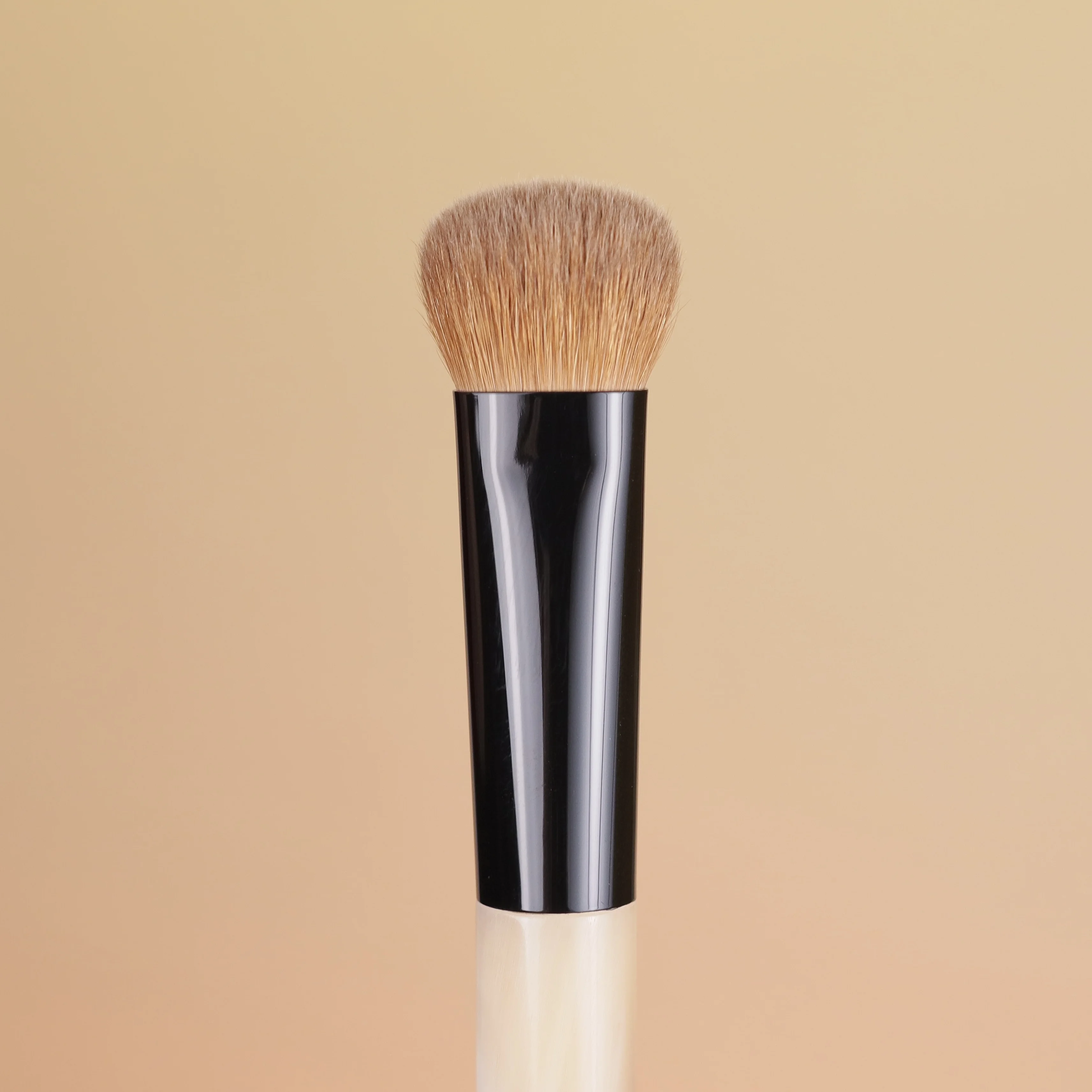 Qiaolianggong Professional Handmade Makeup Brush Kolinsky Hair Flat Round concealer Brush 3