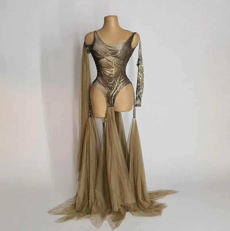 

New Sexy Nude Silver Sequin Long Sleeves Mesh tail design sense high-end temperament evening wear party evening dress