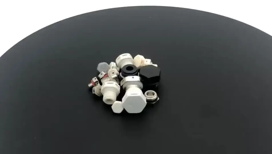 Латунный вентилирующий клапан JXLJQ M24*1.5 черный