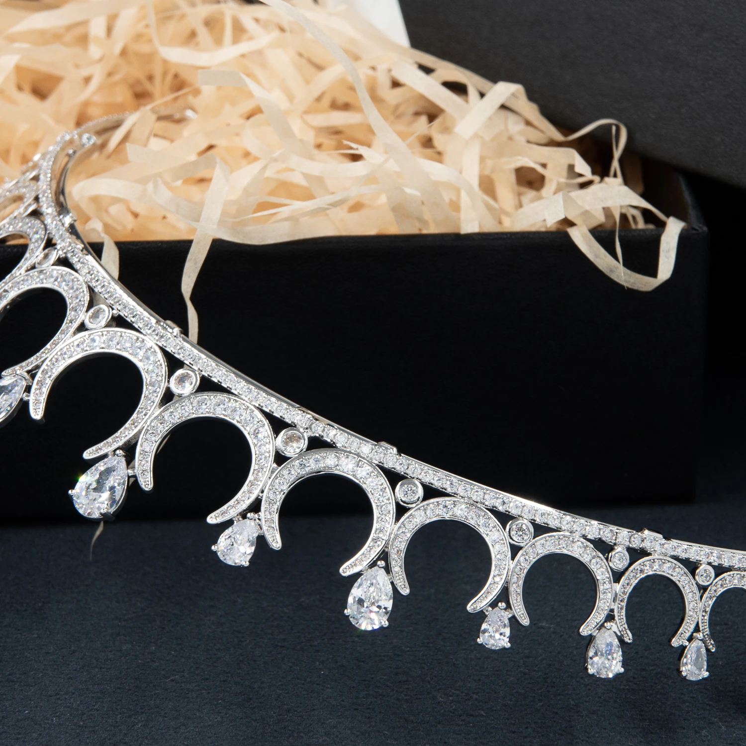 New Cubic Zirconia Royal Tiara for Wedding,Crystal Bridal Headpiece Diadem for Girl,Prom,Party Head Jewelry