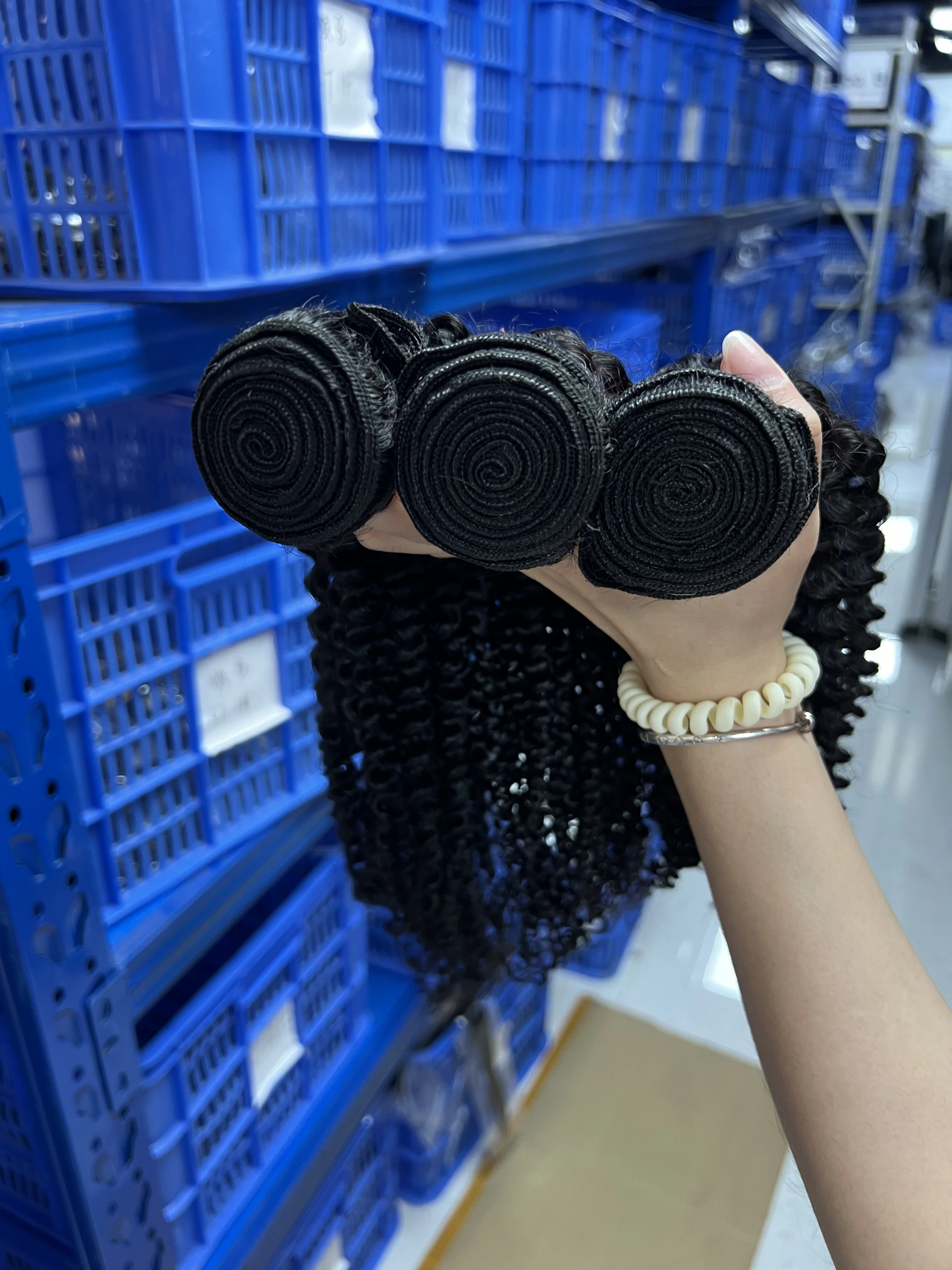 Curly Bundles Human Hair 28 30 Inch Brazilian Remy 1/3/4 Pcs Bundles Human Hair Natural Black Weave Extensions Tissage