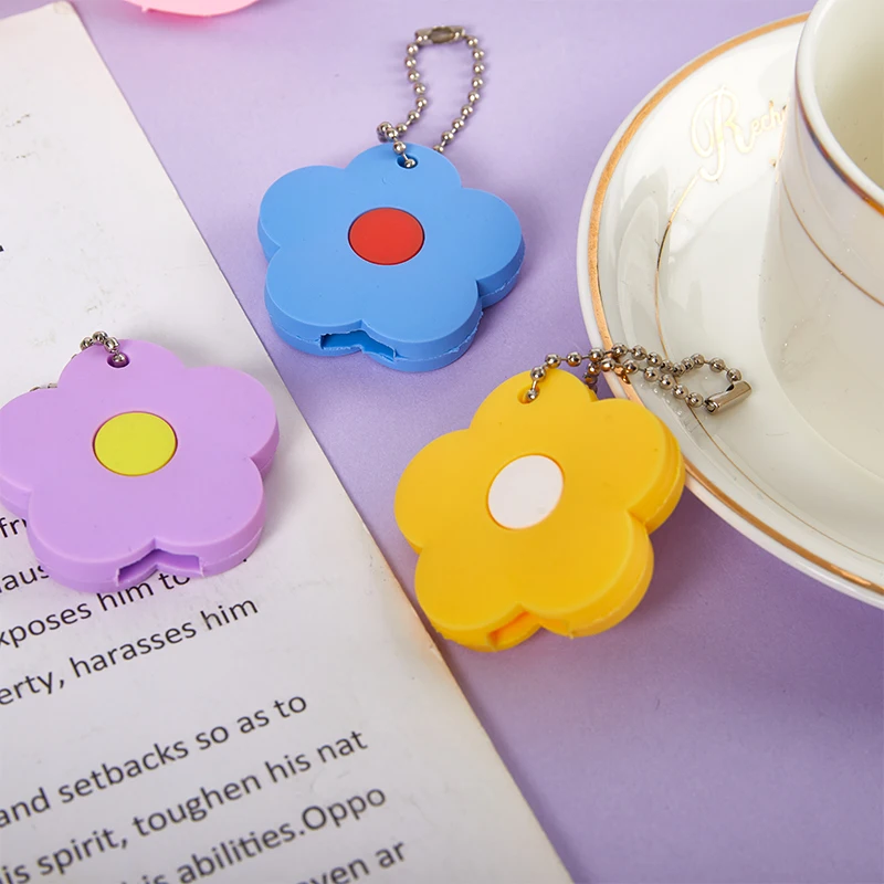 1pc Cute Cartoon Sole Keychain Silicone Flower Protective Key Case Cover for Key Control Dust Cap Holder Gift Women Chain