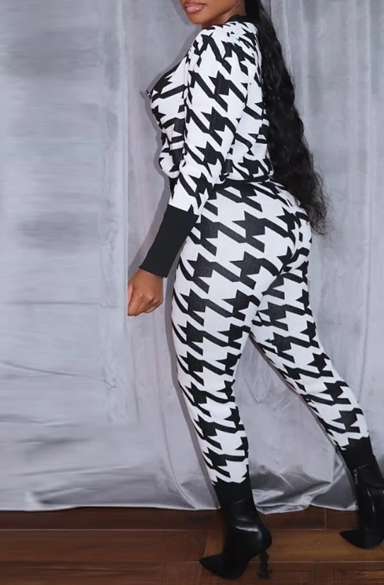 Рисунок 2 - Женский повседневный комплект из топа и брюк