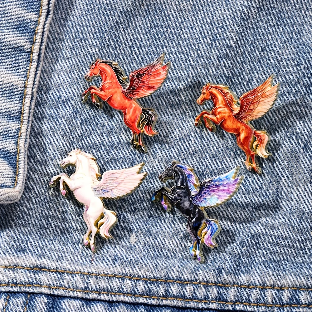 Elegant Horse Enamel Pin | Fashionable Animal Brooch & Lapel Badge Jewelry Gift