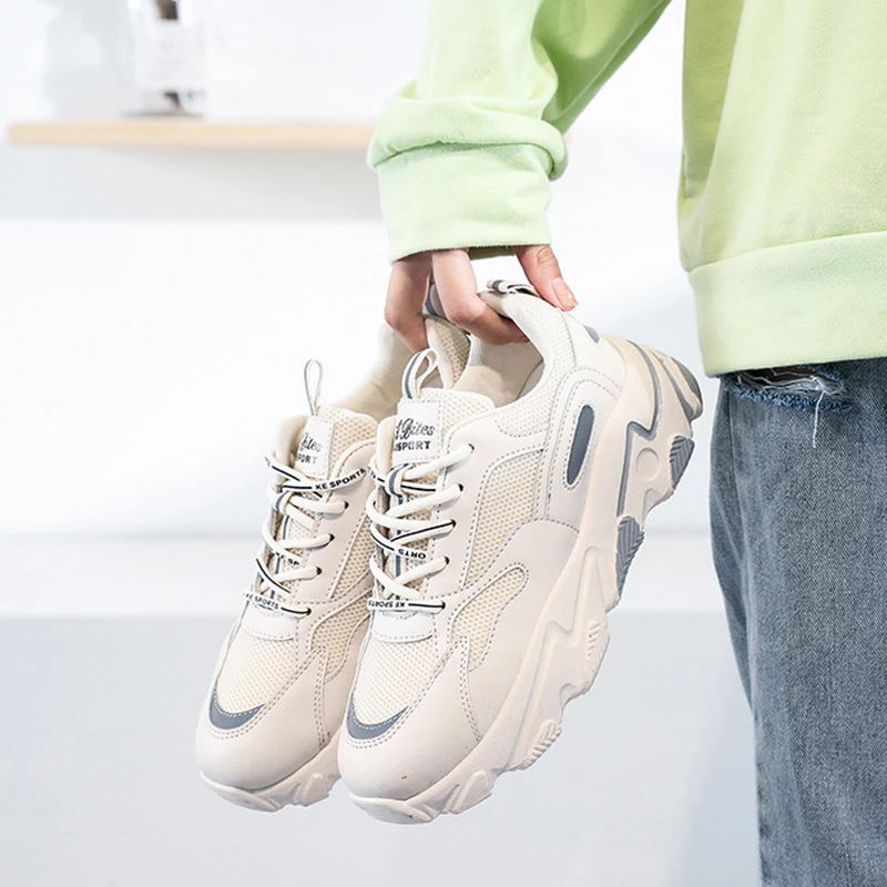 

New Women's Mesh Breathable Thick-soled Casual Sports Shoes Outdoor Running All-match Breathable Spring And Autumn Casual Shoes