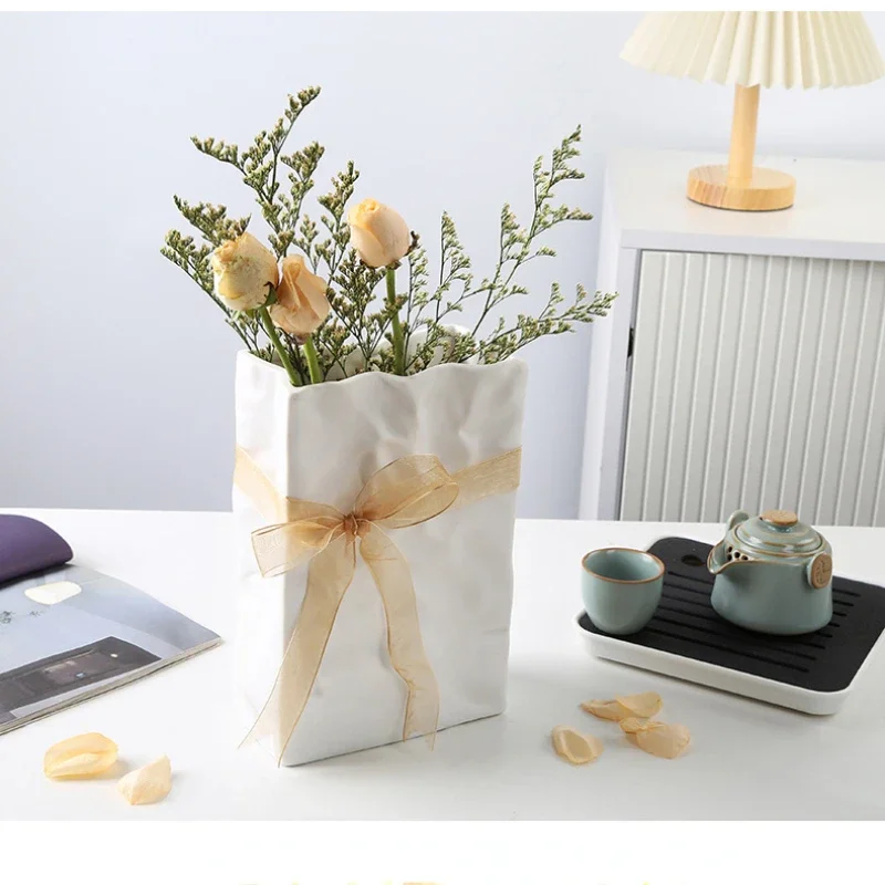 Simple White Vases Cream Style Imitation Paper Bag Pleated Ceramic Vase Hydroponic Vase Home Decoration Room Desktop Decoration 5