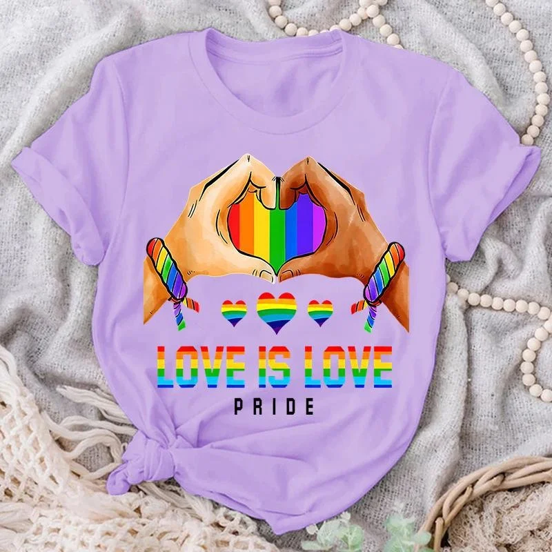 Рисунок 3 - Женская модная футболка с принтом Love Is Love Pride