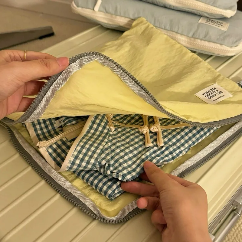 Lightweight Travel Organiser Nylon Fabric Waterproof Luggage Organiser Clothes Underwear Storage Bag Clothes Dispenser Bag 5