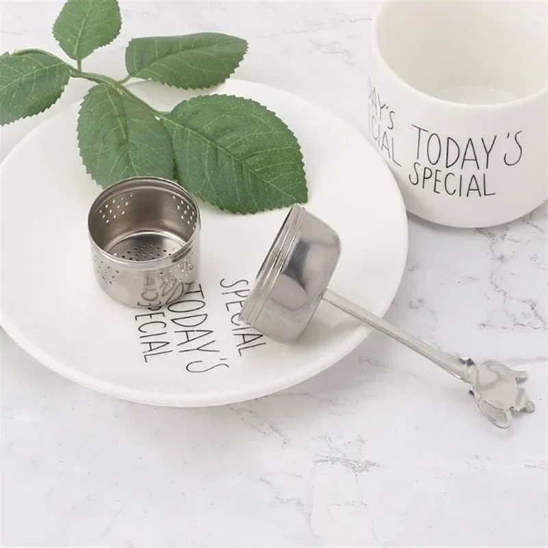 Tea Infuser Tea Strainer Tea Filter Stainless Steel Tea Infuser Strainer Cylindrical Tea Leak Spice Herbal Filter Seasoning Balls Hanging Chain Kitchen Accessories