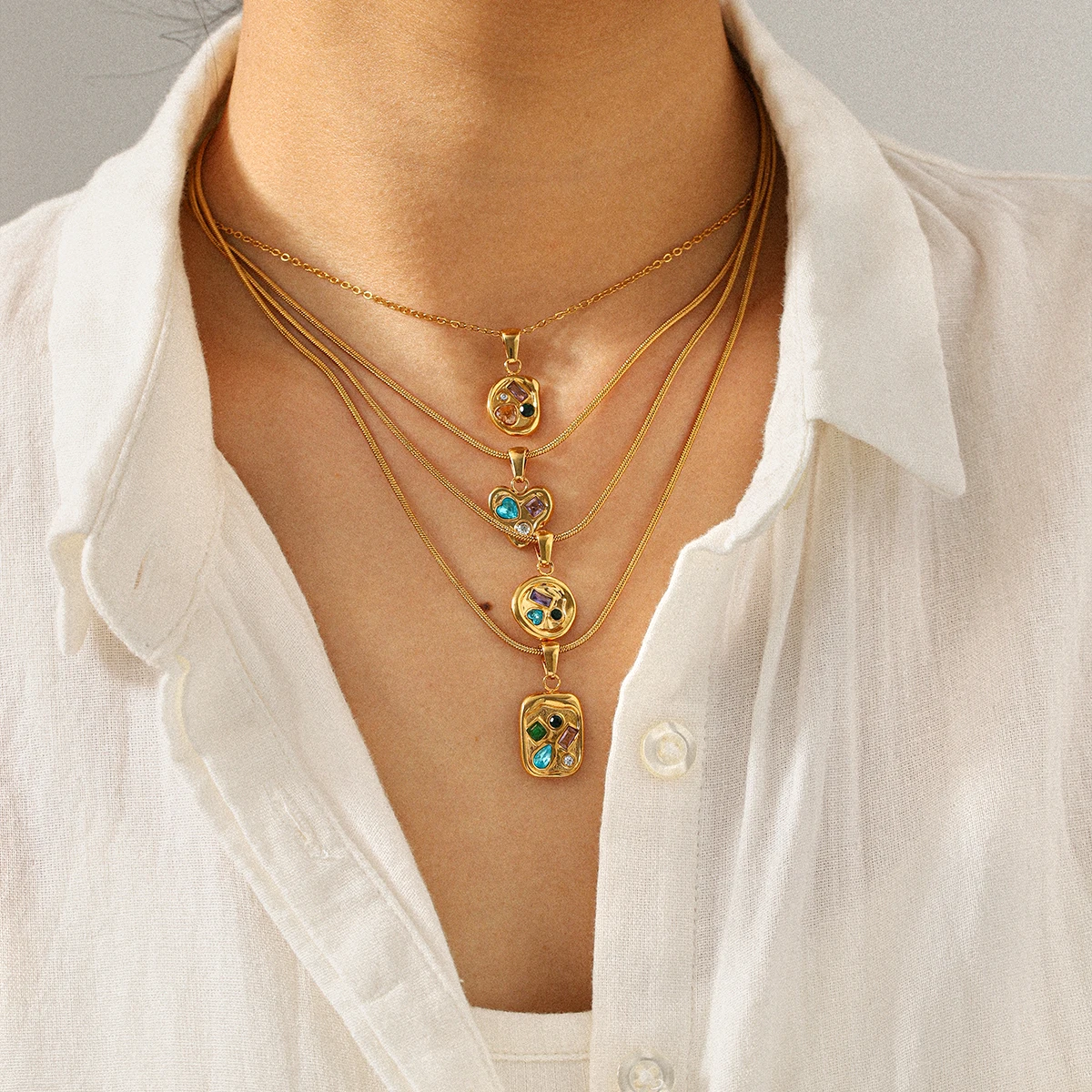 Huang Chao farbige herzförmige Zirkon-Halskette mit rundem Anhänger, lila quadratischer Zirkon, 18 Karat vergoldet, Anhänger für Damen, Schmuck, Geschenk