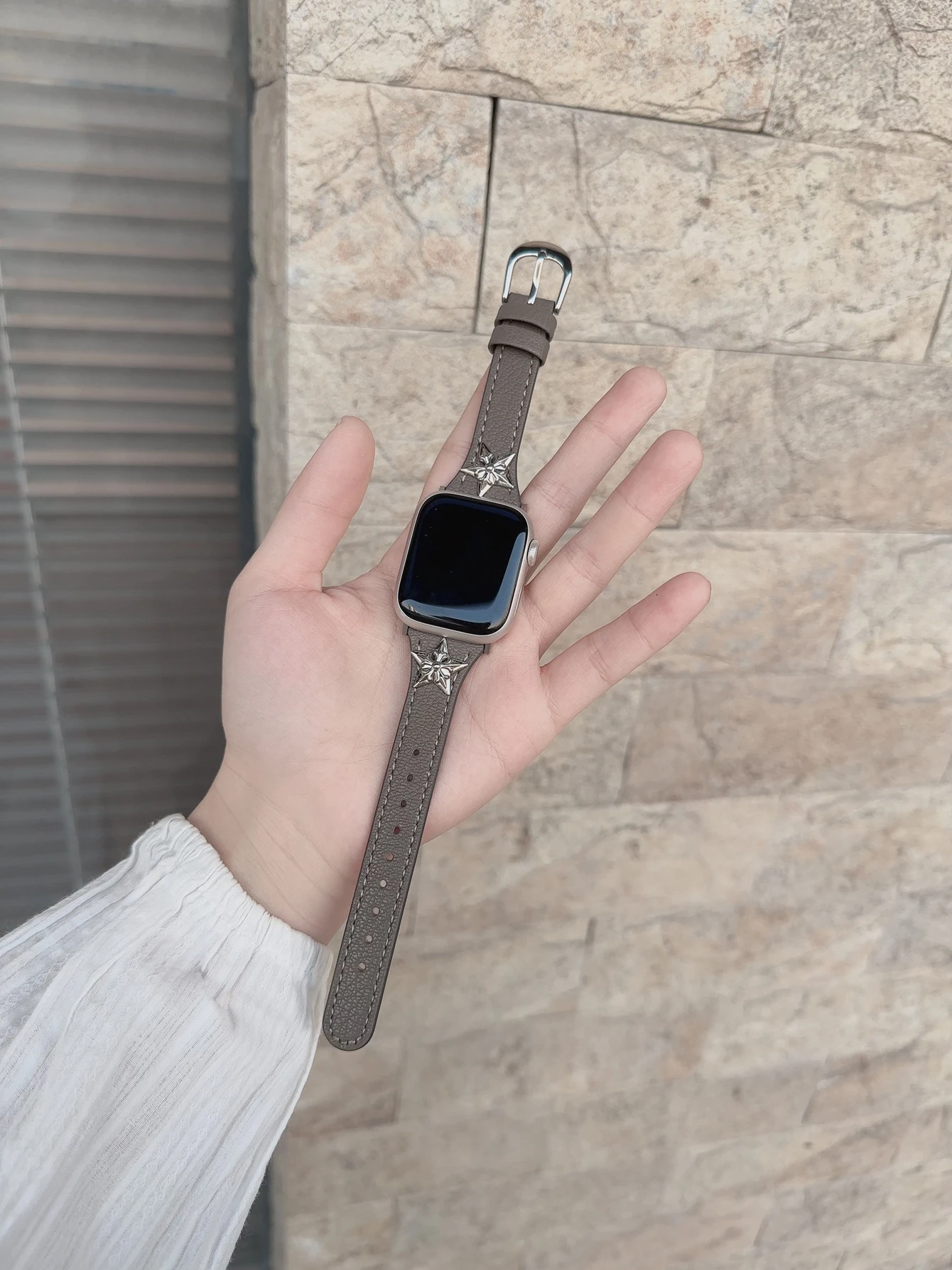 Elegant Leather Loop Wristband