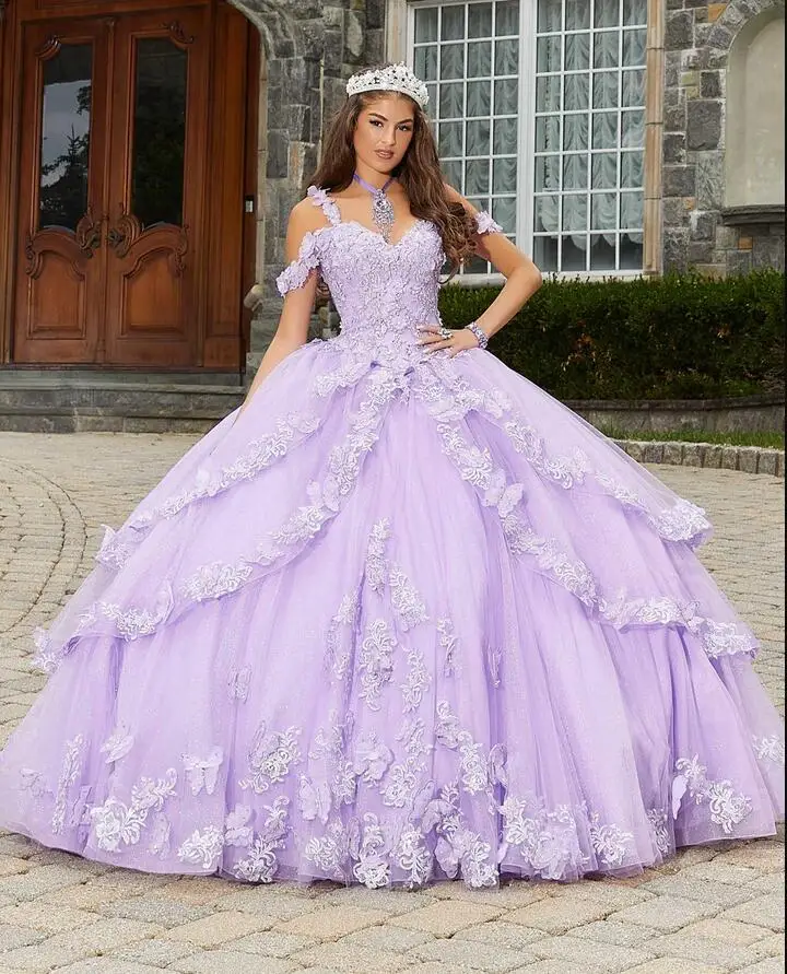 

Сиреневое Лавандовое платье Quinceanera с открытыми плечами с аппликацией бабочки принцессы корсет для часовни со шлейфом платья 15 лет