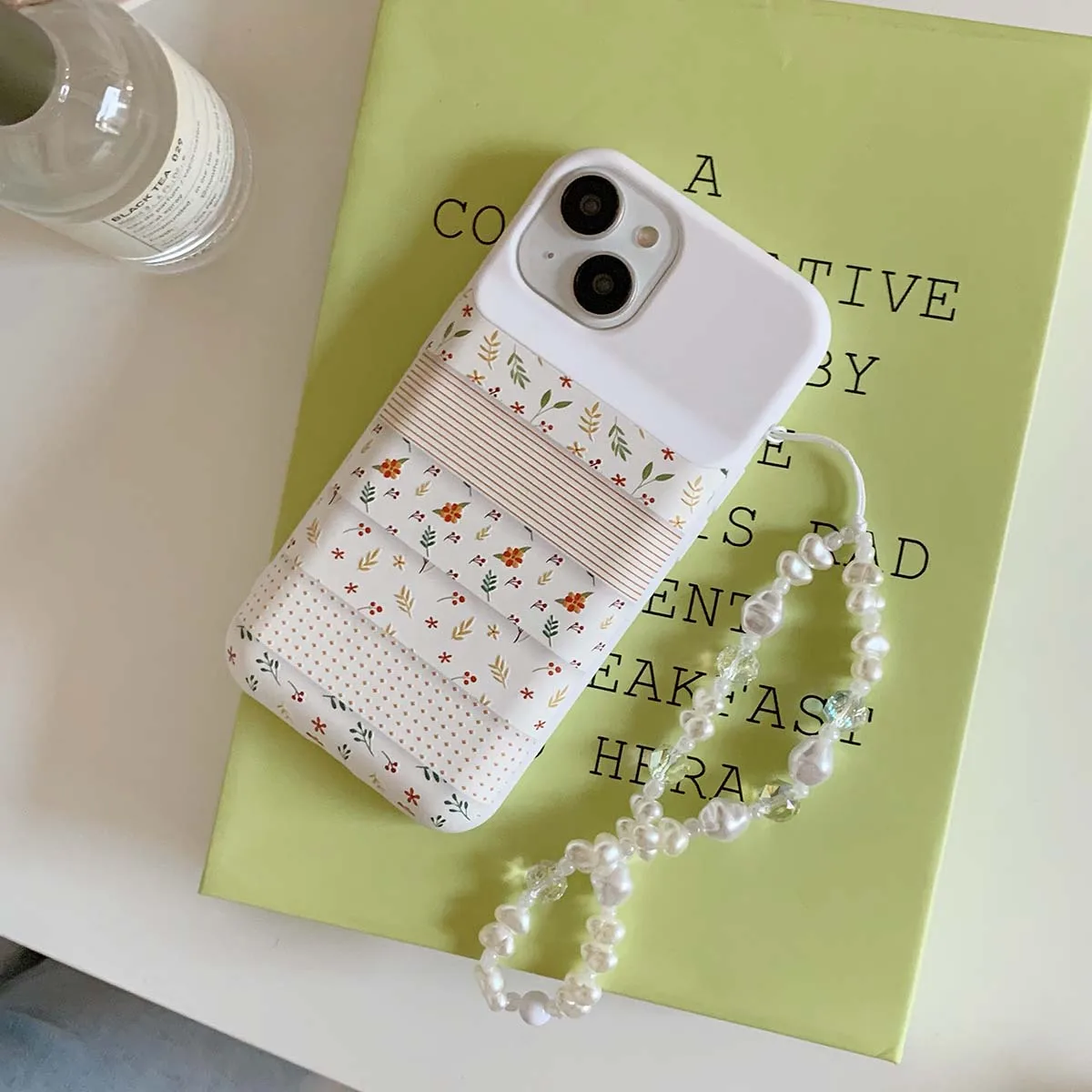 Air Cushion With Lanyard Silicone Back Covers For iPhone 15 14 13 12 11 Pro Max Plus Bead Bracelet Shockproof Flower Phone Cases