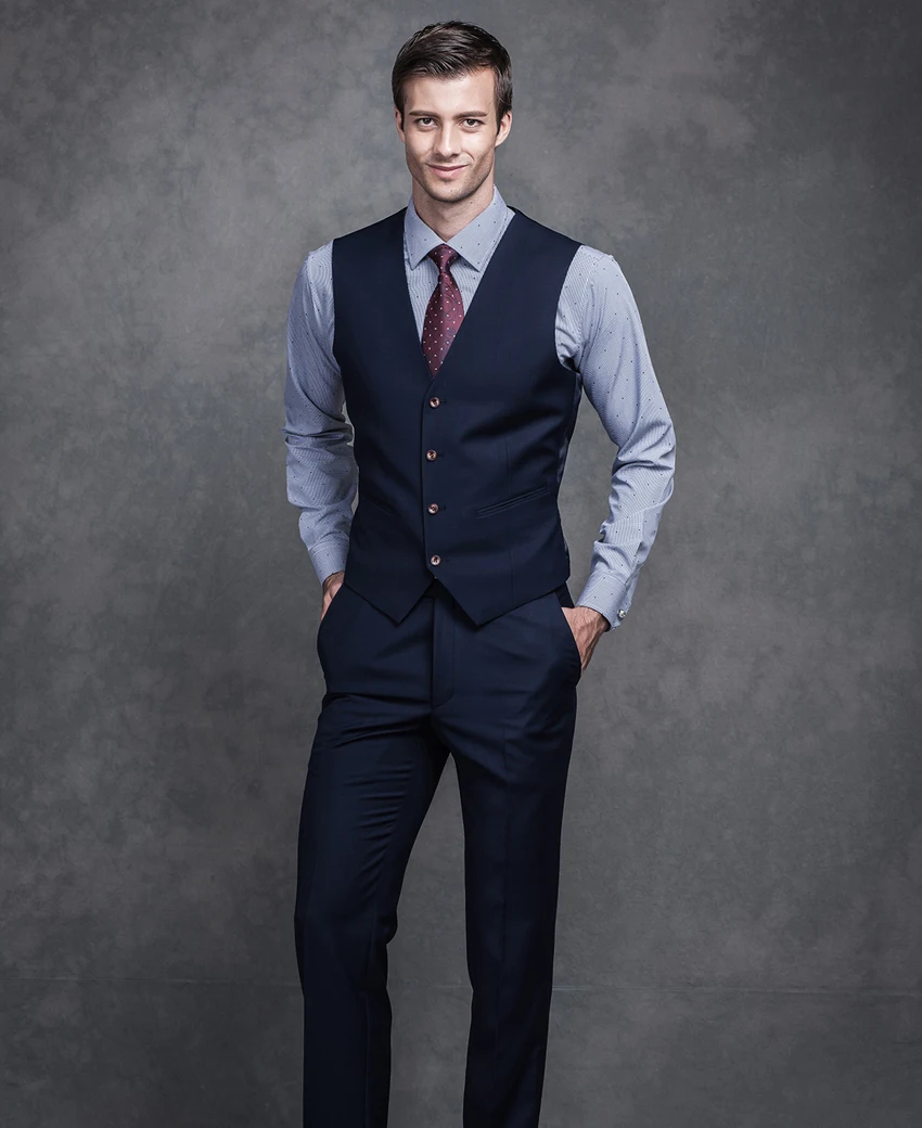 Elegant Navy Blue Men's Suits 3 Pieces Blazer Vest and Pants Peak Lapel Suits for Men for Wedding Business Full Man Men's Suit