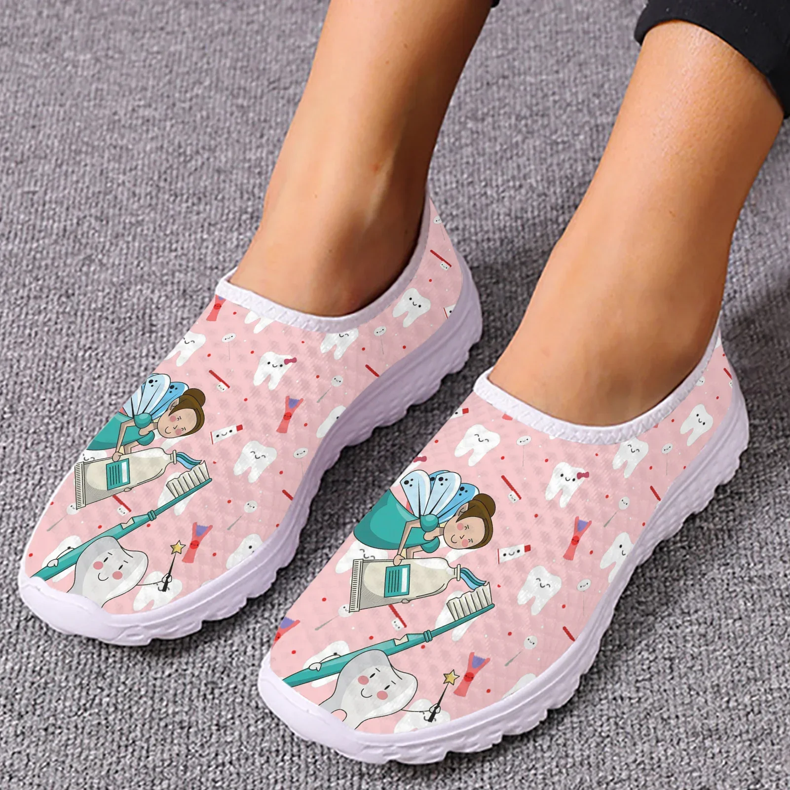 Dentist Shoes Women's Flats Cartoon Dental Nurse Print Breath Mesh Comfort Sneakers For Ladies Girls Summer Loafers