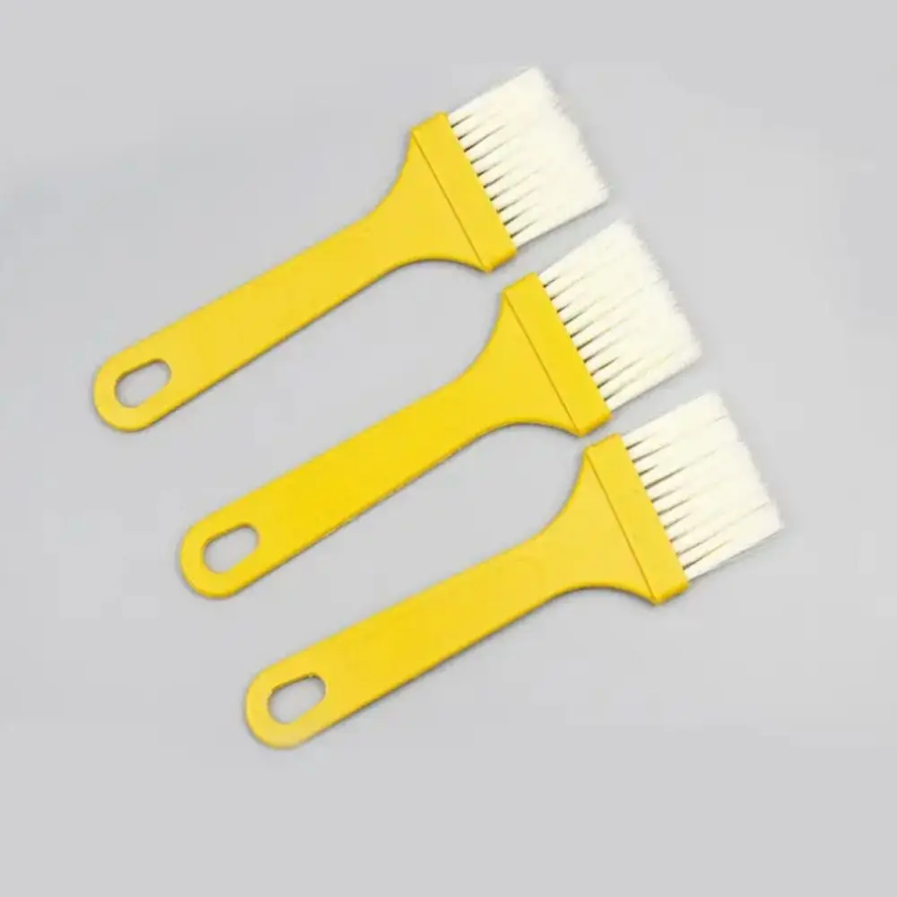 

Yellow BBQ Oil Brush Plastic High Temperature Resistant Barbecue Basting Brush Food Grade Reusable Pastry Brush Kitchen