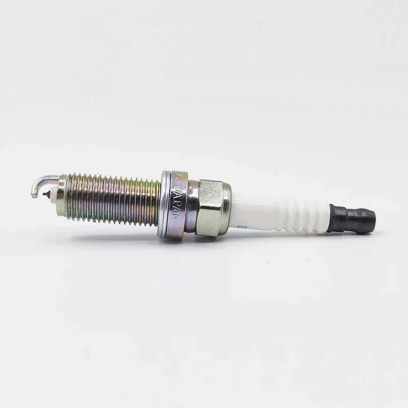 Spark plug 4pcs ILKAR7B11 4912 Iridium Spark Plug Fit Toyota Corolla Auris Avensis Prius RAV4 Yaris Lexus CT 200h Verso
