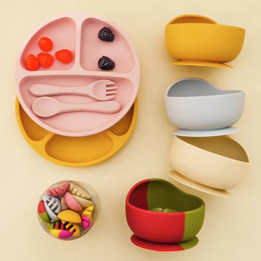 Personalized Name 4PCS Baby Silicone Dinner Sets Toddler Plate Suction Bowl Eating Training Spoon Fork Children's Tableware 3