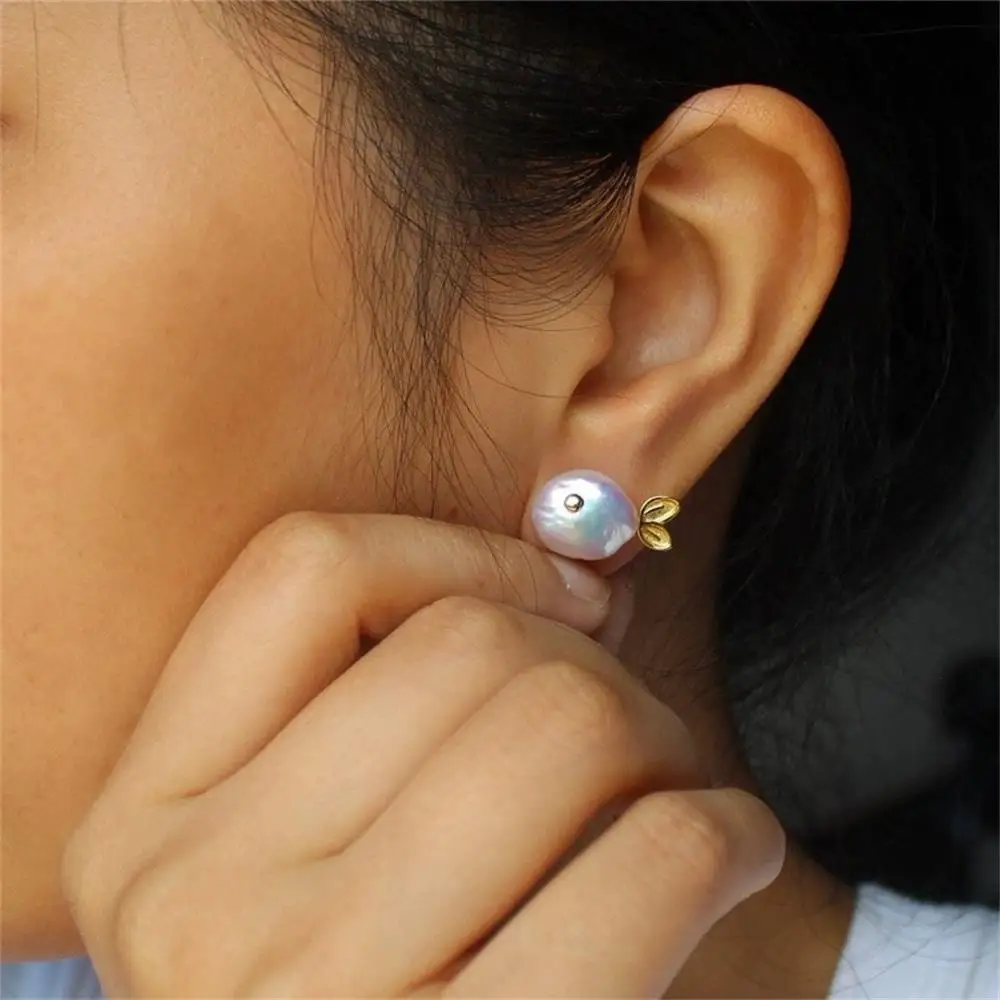 Sweet Lovely Little Fish Stud Earrings Geometric Chunky Pearl Earring for Women Girls Personality Waterproof Jewelry Wholesale