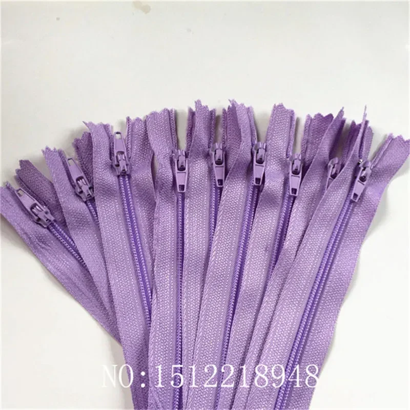 100pcs Assorted Color Nylon Coil Zippers for Tailoring and Crafting