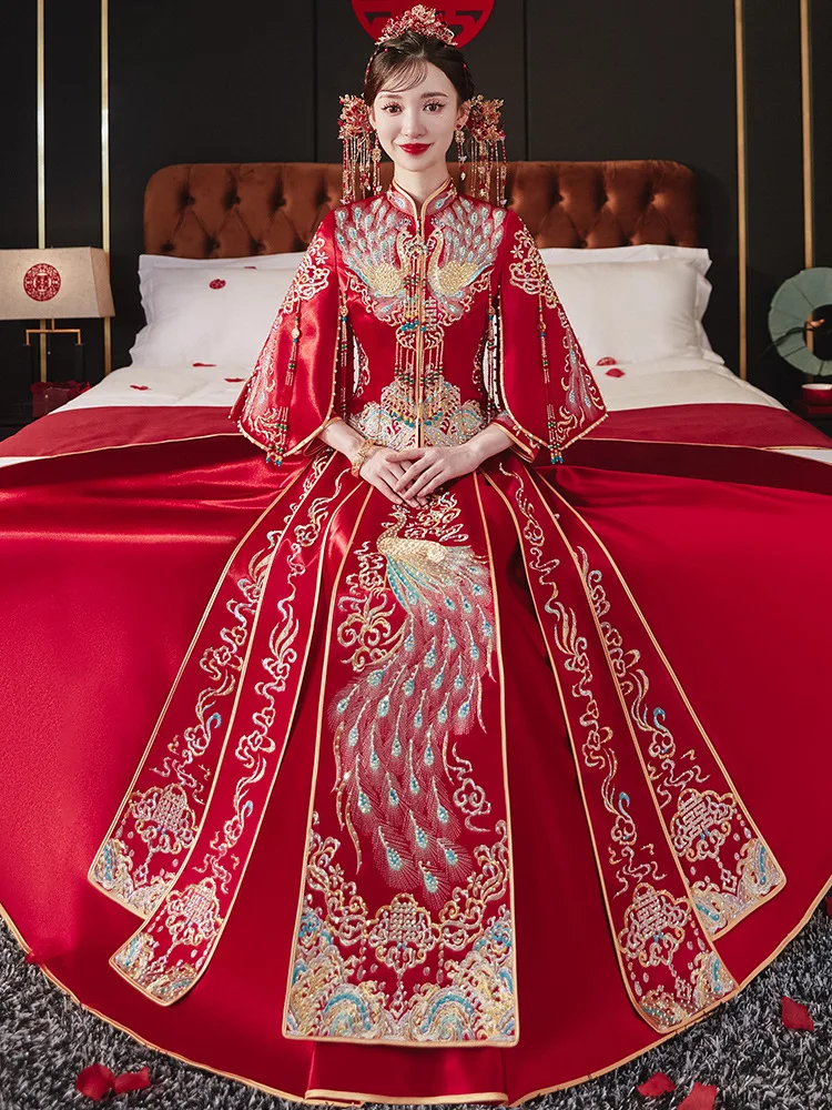 

Couple Peacock Dragon Embroidery Chinese Women Tassels Wedding Dress Toast Clothing