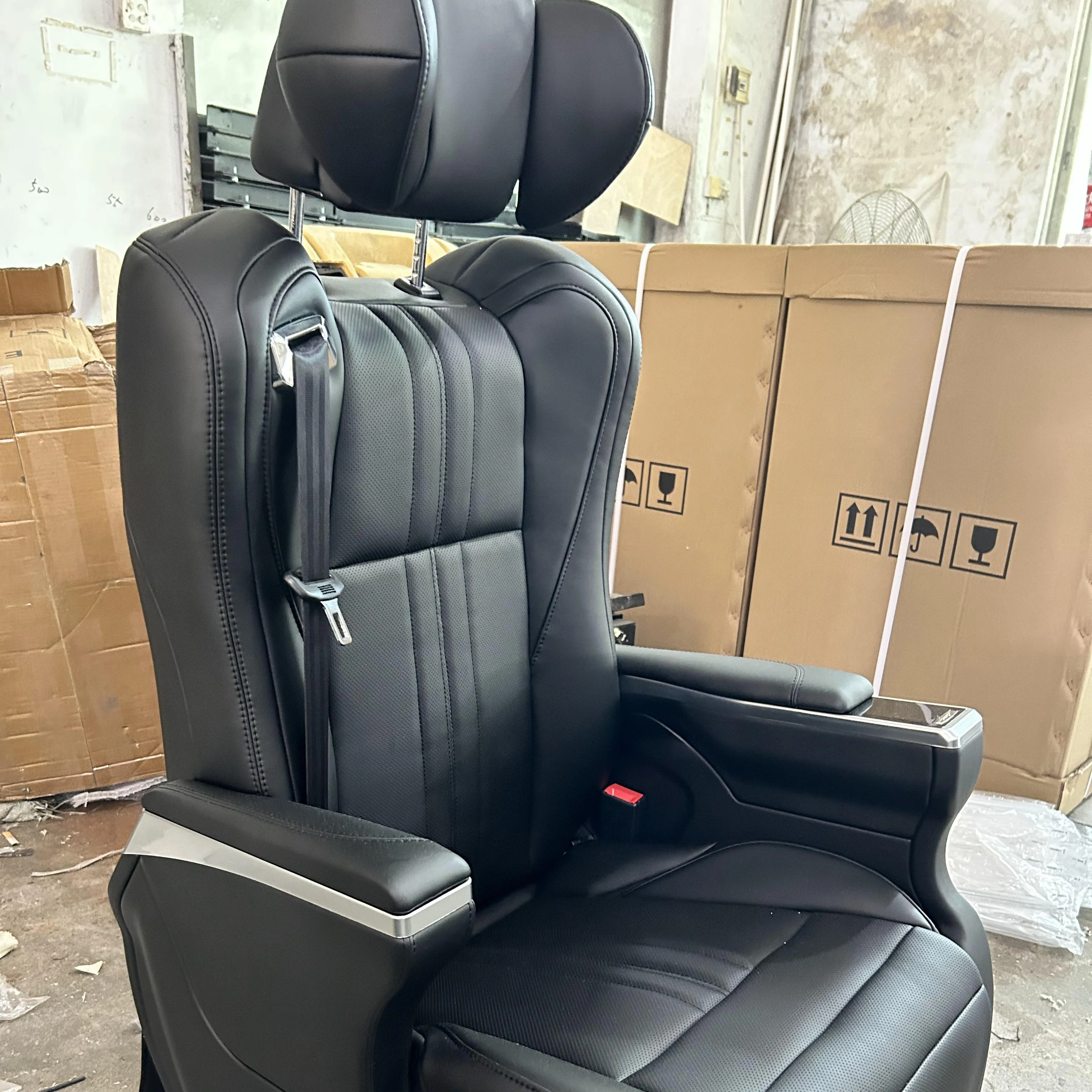 driver seat toyota coaster captains chair Luxury Toyota Coaster Captains Chair 2023 High End Auto Interior Upgrade  Modify Accessories Vip Van