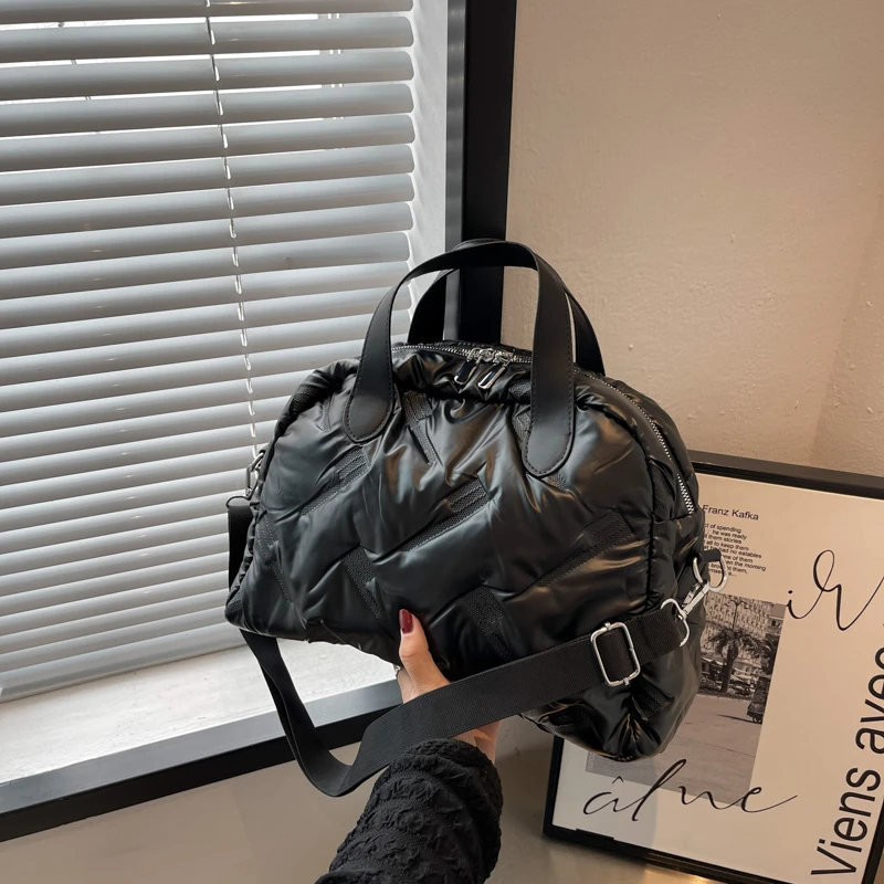 Soft Nylon Shoulder Bags Solid Interior Compartment for Women Fashion Zipper Shell Shape Women's Handbags