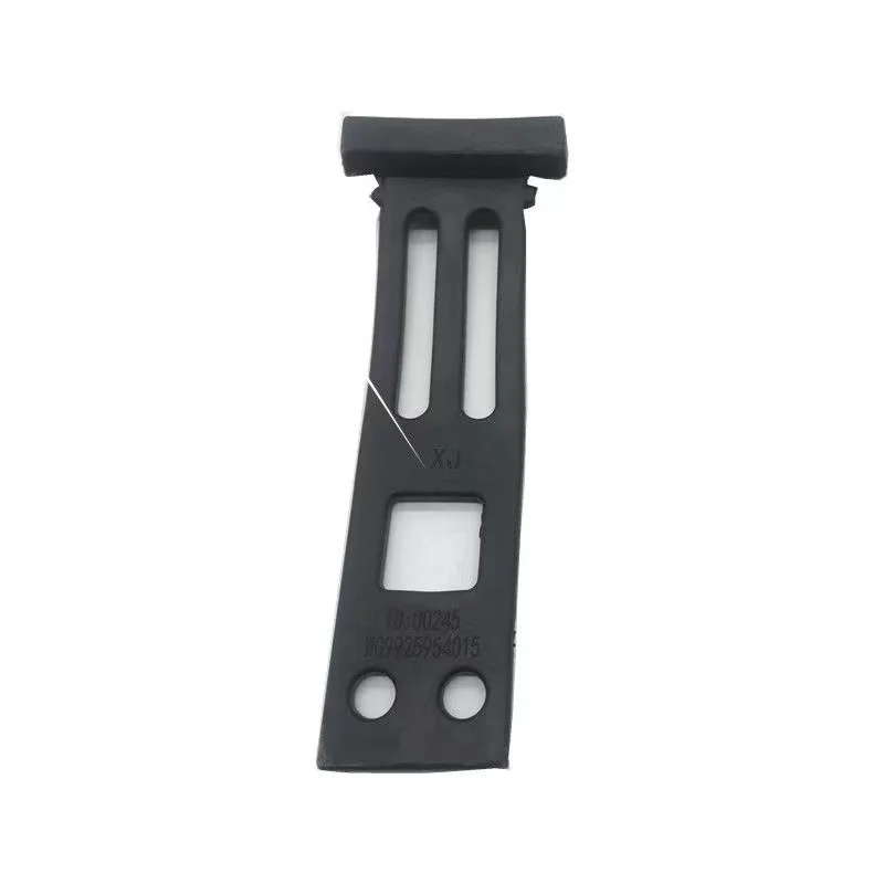 1 pic WG9925954015 Mudguard Rubber Strap For CNHTC Sinotruk SITRAK C7H G7 HOWO T7H HOWO TX Rear Wheel