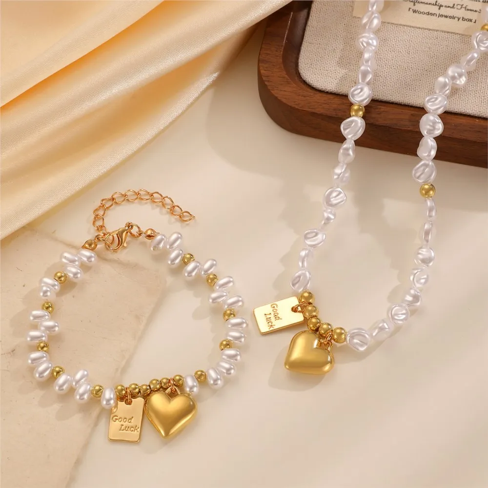 2pcs/Set Lucky Love Square Card Lucky Letter Pendant Jewelry Set for Women Retro Baroque Pearl Necklace Bracelet Jewelry Gifts