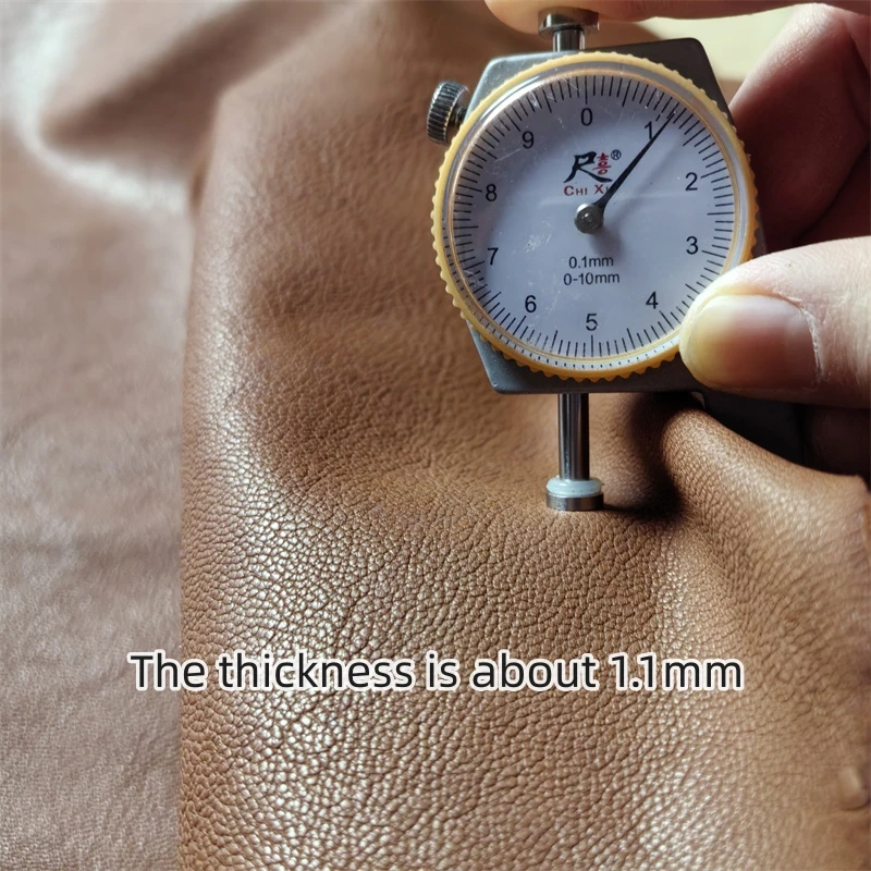 1.1mm 갈색 야채 무두질 양가죽. 첫 번째 레이어 가죽. 진짜 가죽 원단. 신발을 위한 수제 DIY. 가방. 전체 양가죽