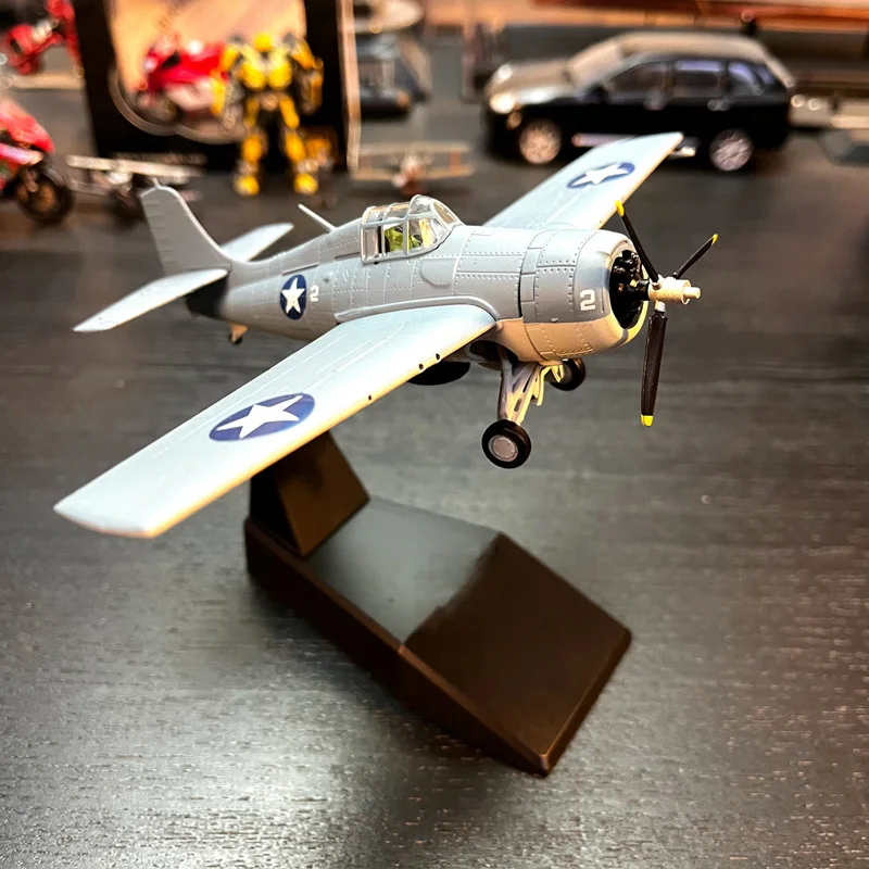 

Модель военного самолета в масштабе 2 мировой войны, 1/72 °, F4F