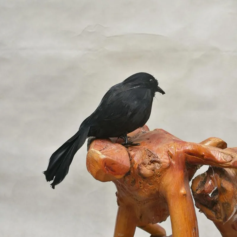 Halloween Crow Decoration with Black Feathers Simulation for Outdoor Indoor Horror Ornaments. Creative and Fun To Add Atmosphere