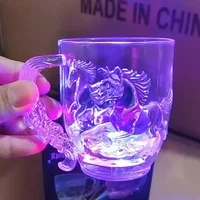 1 pièce Tasse LED magique à changement de couleur, activée par l'eau, lumineuse, pour bière, café, lait, thé, vin, whisky, mug de bar, cadeau de voyage 6