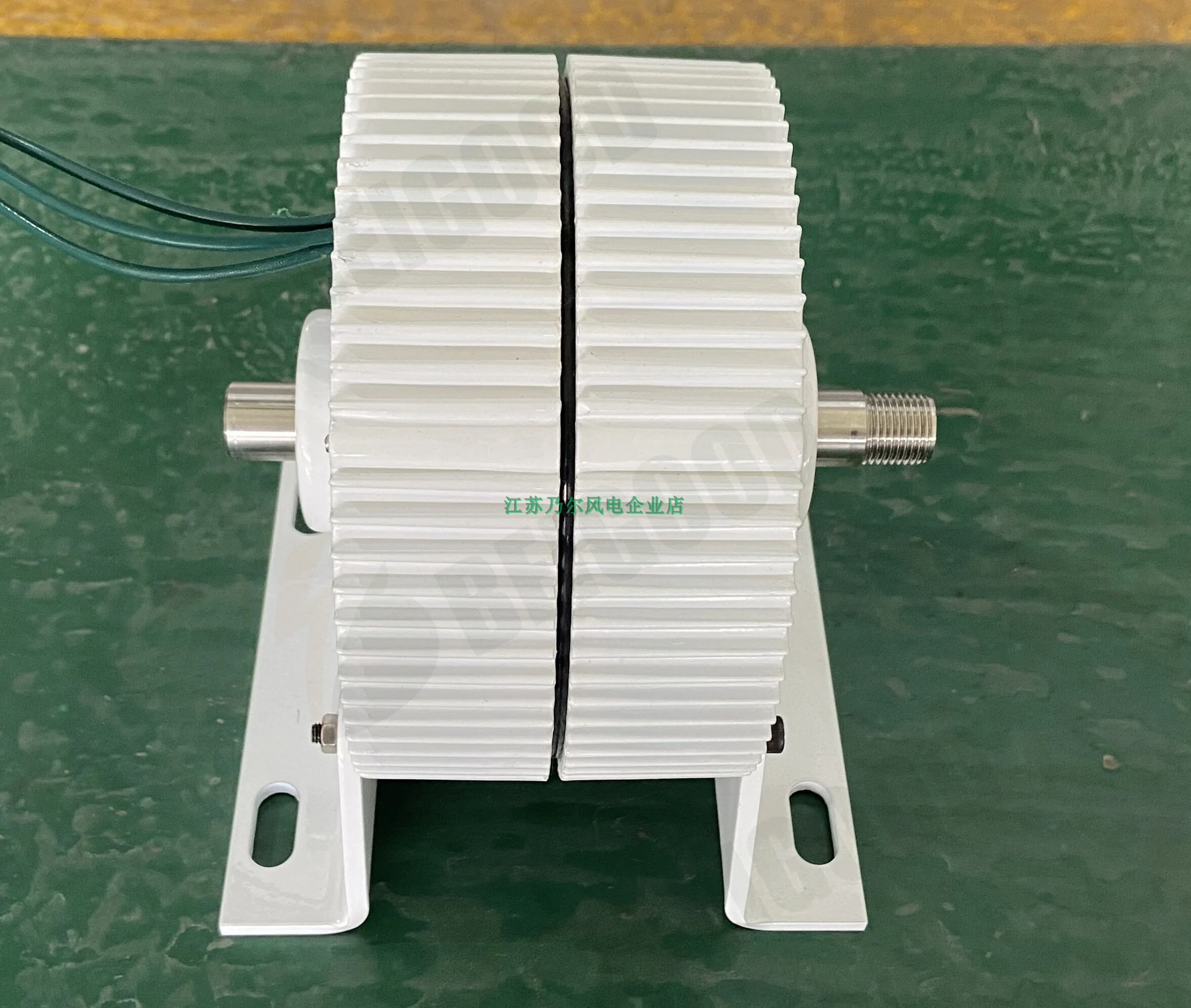 3KW Small Generator With MPPT Charge Controller 3000W 12V 24V 48V Permanent Magnet Three Phase Low RPM Alternator With Base