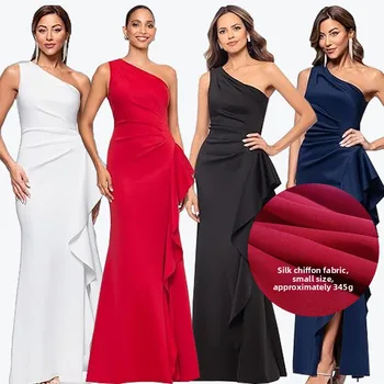 Elegante abito da sera lungo in puro colore con spacco laterale e design a coda di pesce, vita snellente, dettagli con bordi floreali per le donne