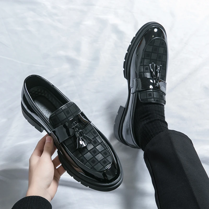 Leather Shoes For Men Business Formal Dress Tenis De Hombre Moccasins Mokasin Tenis Caballero Designer fashion