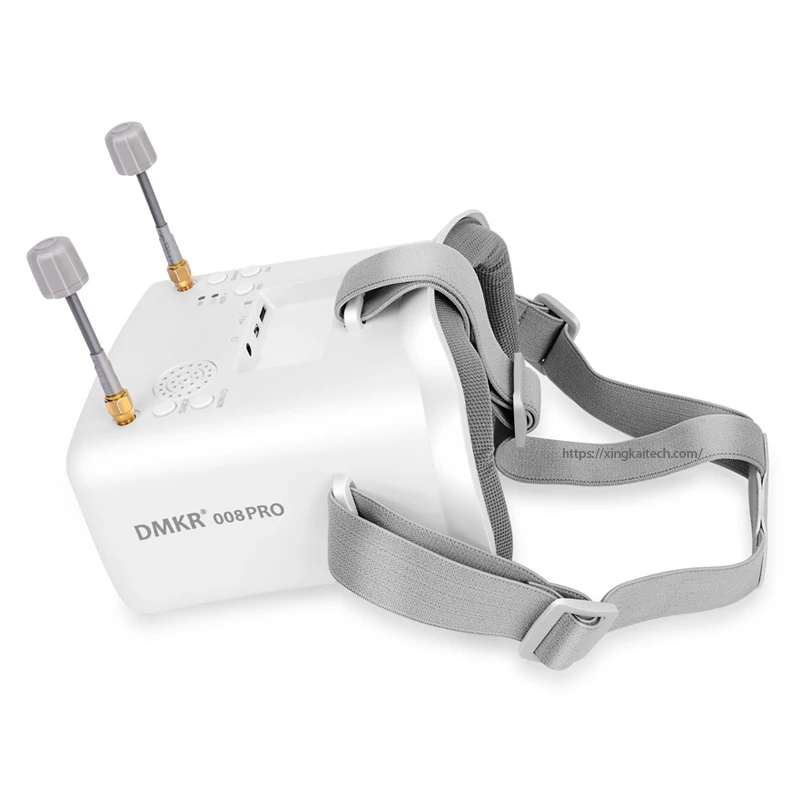 Vue rapprochée de l'écran détachable des lunettes FPV 4.3 pouces HD 5.8G 40CH pour drone de course