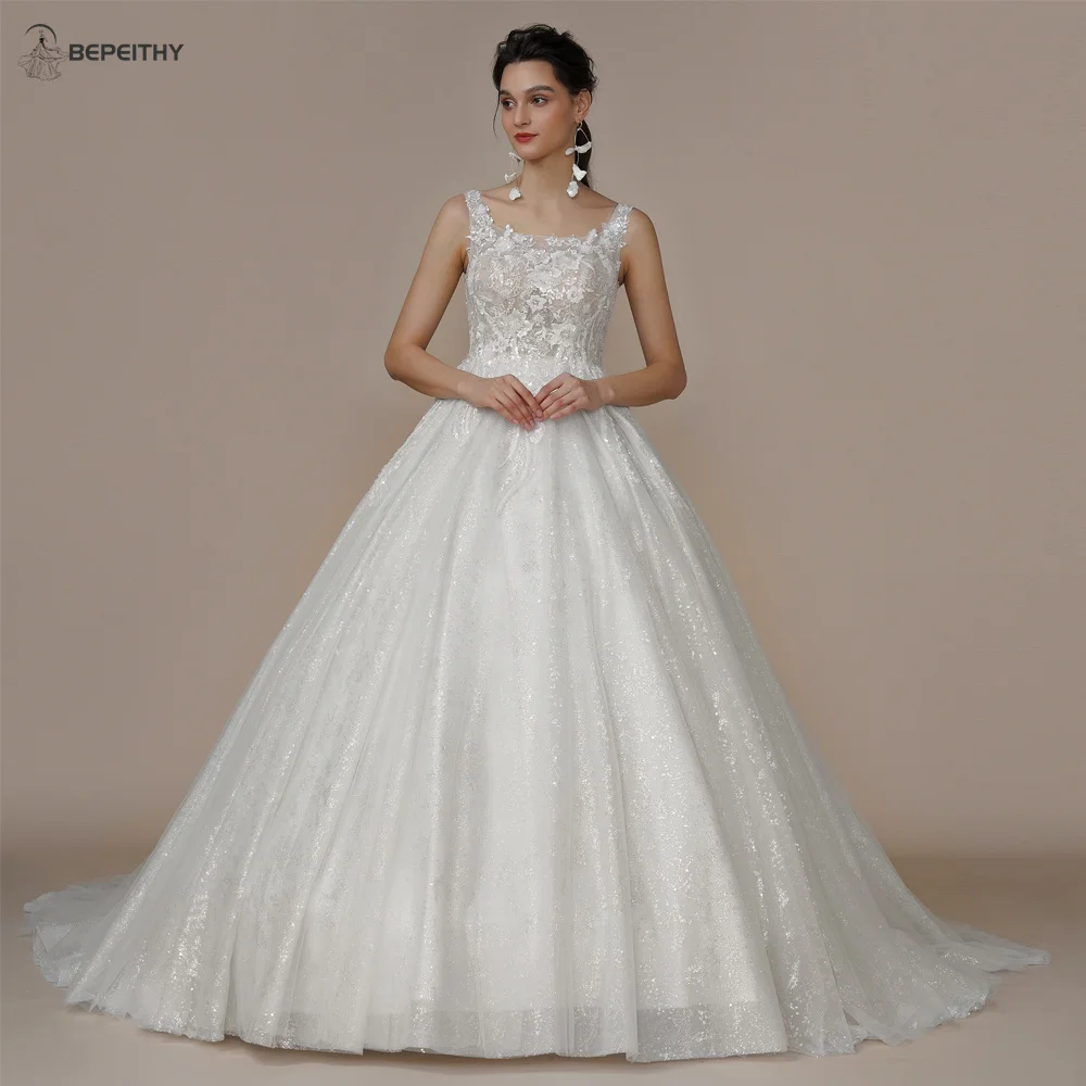 

BEPEITHY A Line Glitter Shinny Vintage Wedding Dresses 2023 For Women Sleeveless Lace Bodice Scoop Boho Bride Ivory Bridal Gown