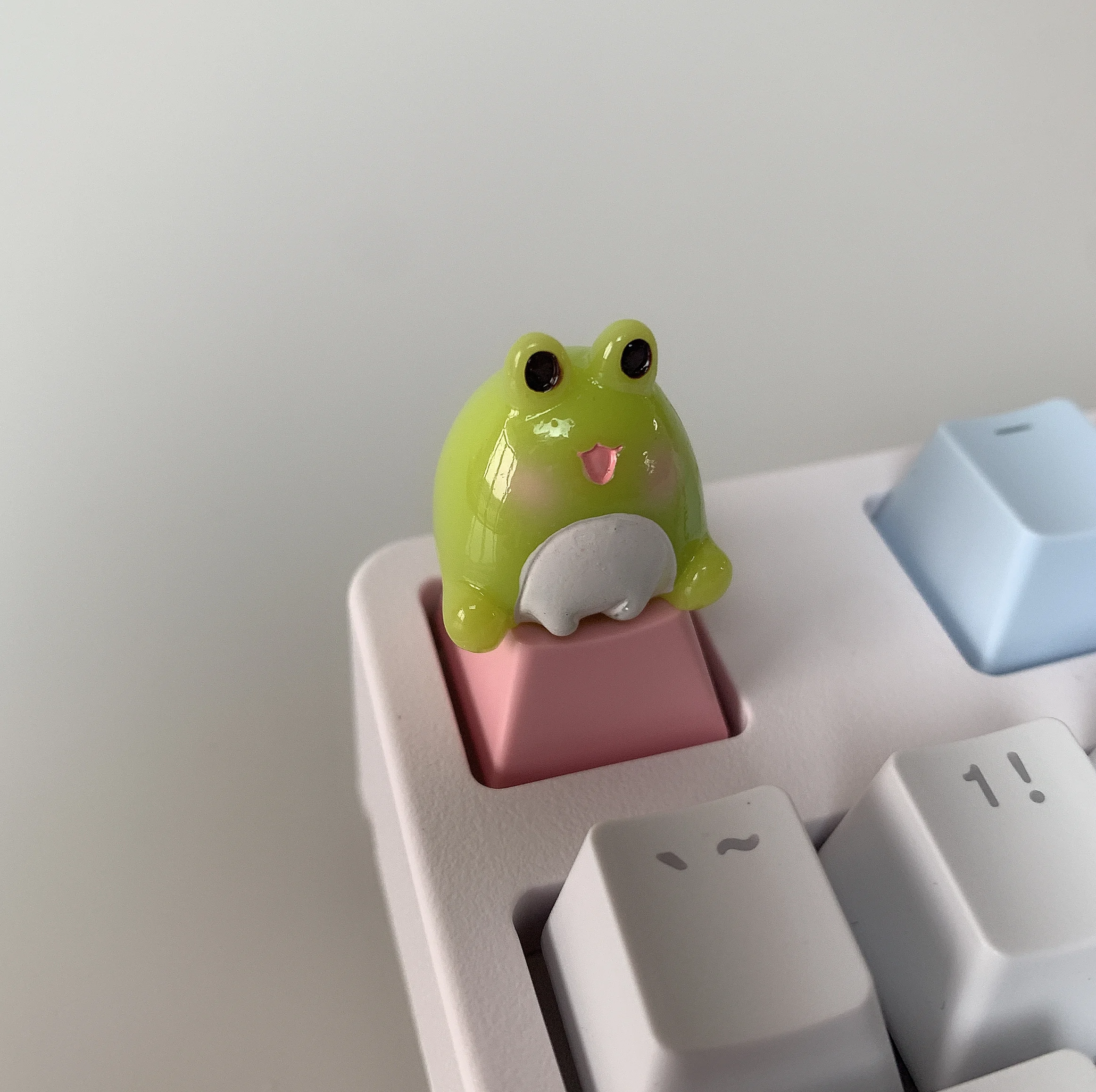 Sf7892f95366a49d3a8ec2961db27dd7e7 - GMK Keycap UK Store