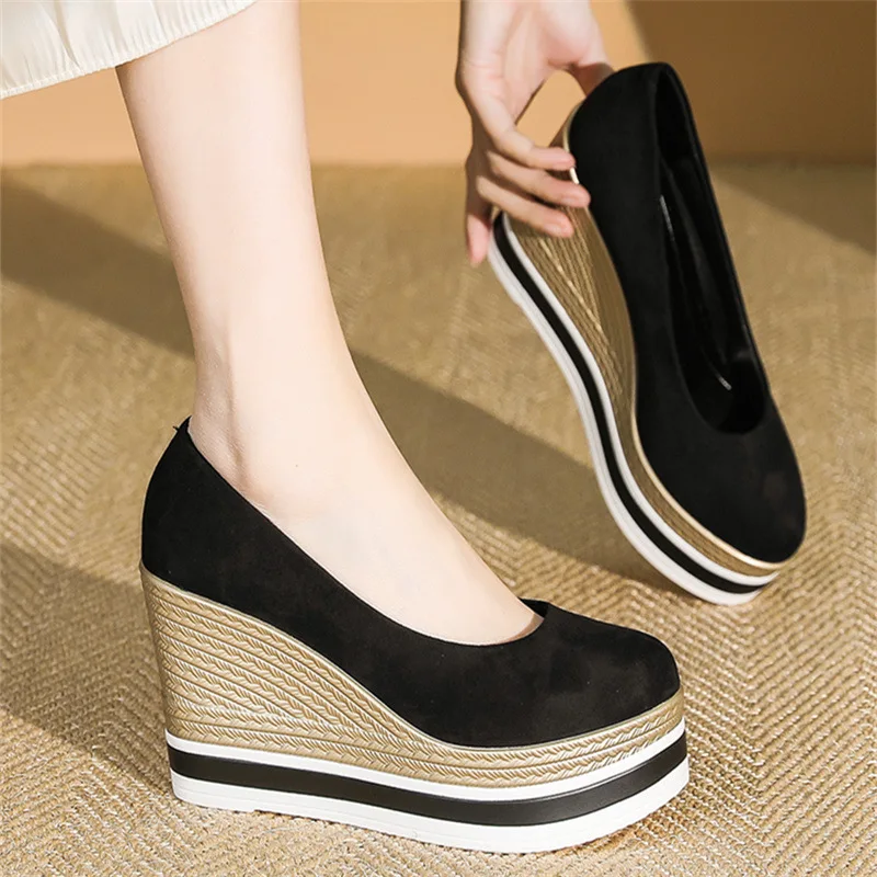 New Retro Fashion Shallow Mouth Wedge Heel Casual Single Shoes for Women Comfortable Versatile Slip on Chunky Pumps 2026