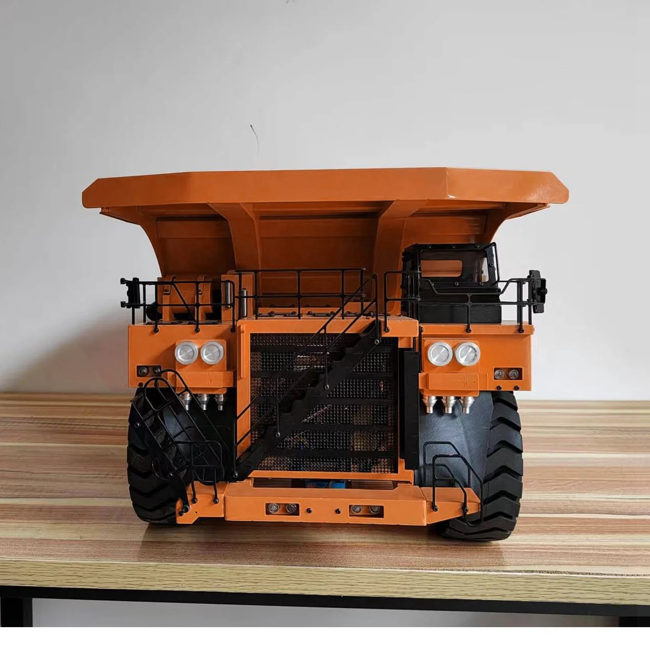 Metal 1/20 RC Hydraulic Mine Truck 793D Dumper Vehicle Assembled Painted Finished Model With I6X Radio Lights TH20695-SMT9 6