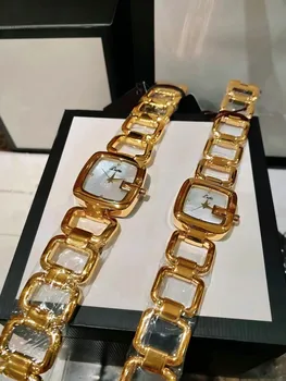 1 Piece of Silver New High-End French Fashion Simple Elegant Stylish Exquisite Inlaid Rhinestone Women's Watch High-End Mother-Of-Pearl Dial Cut Out Stainless Steel Strap Design Elegant Retro Accessible Luxury Versatile Waterproof Watch Women's Quartz Watch Suitable for Casual Vacation Party Wear and Daily Decoration Can Be Used as Birthday Holiday Gifts