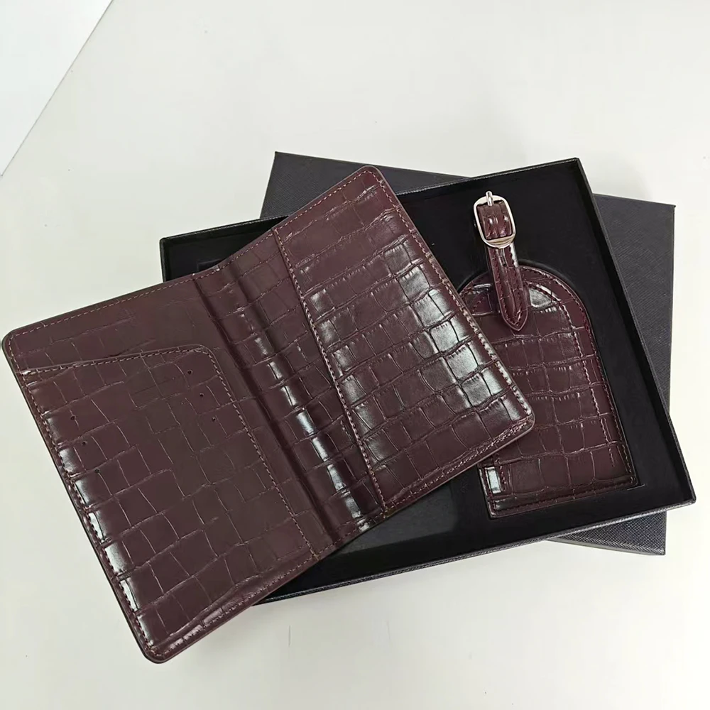 Set Regalo di Lusso con Porta Passaporto e Etichetta Bagaglio Personalizzabile, Accessori da Viaggio per Uomo e Donna - immagine 6