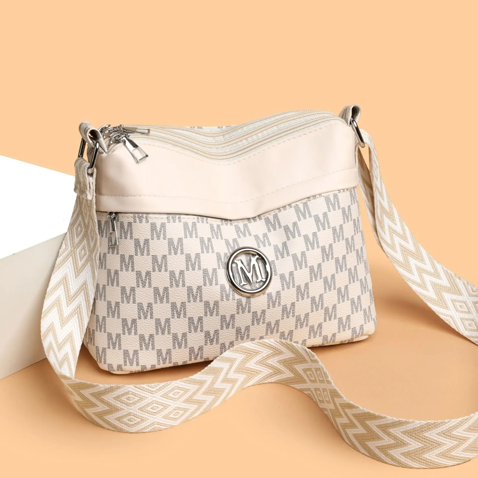 Classic Letter Patchwork Design Stylish Crossbody Bag Printed Three Layer Zipper Leather Shoulder Bag for Daily Use Work Outdoor