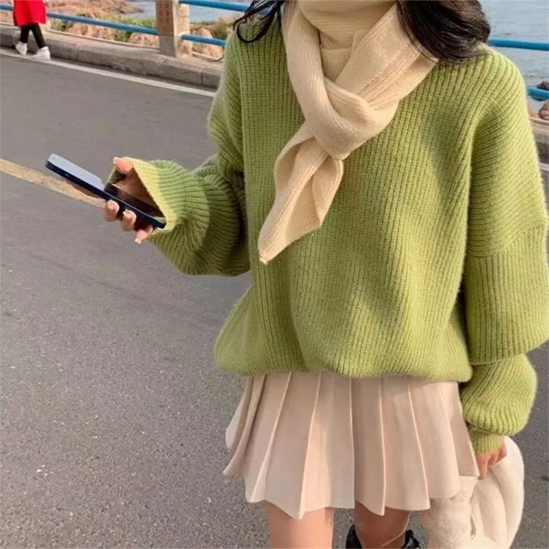 

Autumn-winter light luxury age-reducing sweater Joker sweater lazy temperament fashionable casual sweater