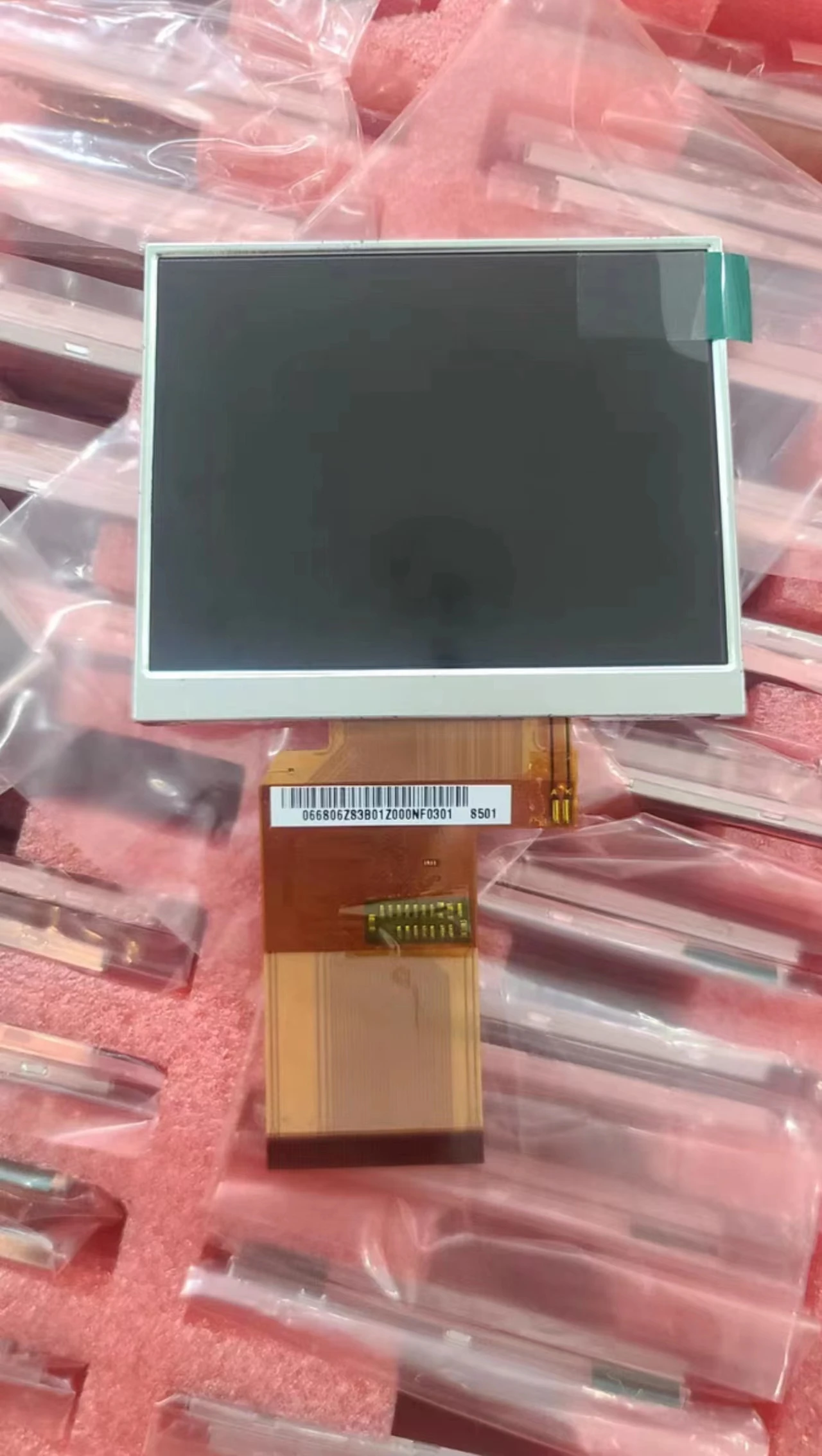

Original 3.5 inch V035QN02-A06 LCD Display Screen Suitable For LCD Screen Repair And Replacement Free of Shipping