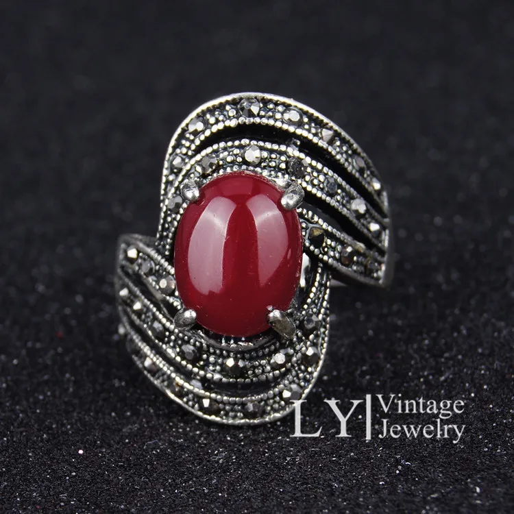 1870046764_2077696031