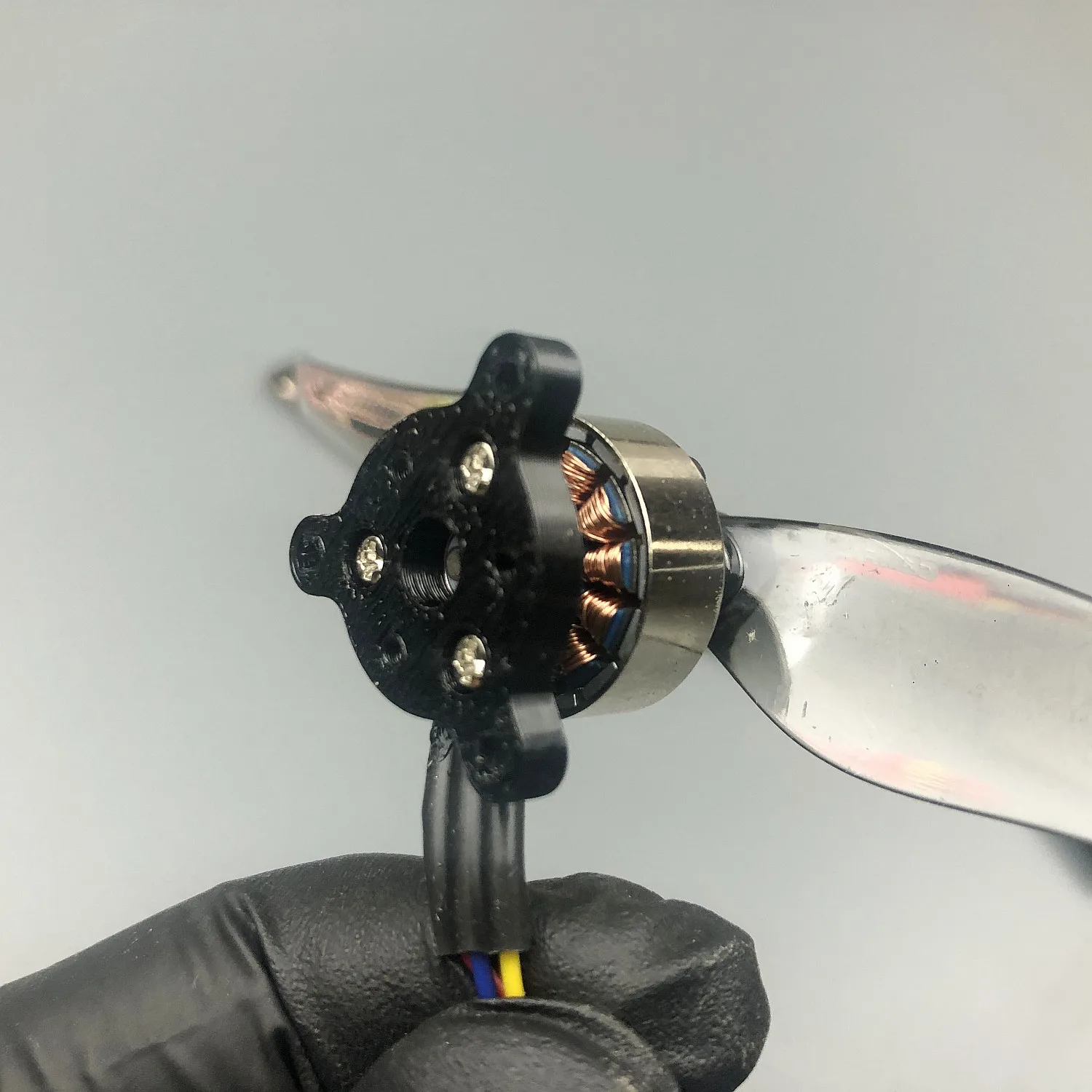 ESC 30A inclus dans le kit moteur sans balais pour drone RC