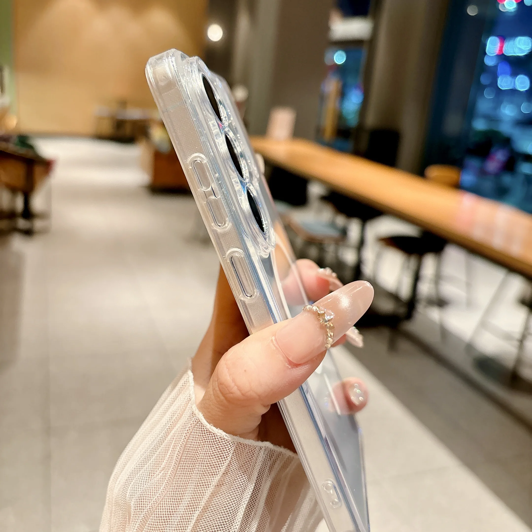 Magnetic Clear Hard Case with Wireless Charging Compatibility