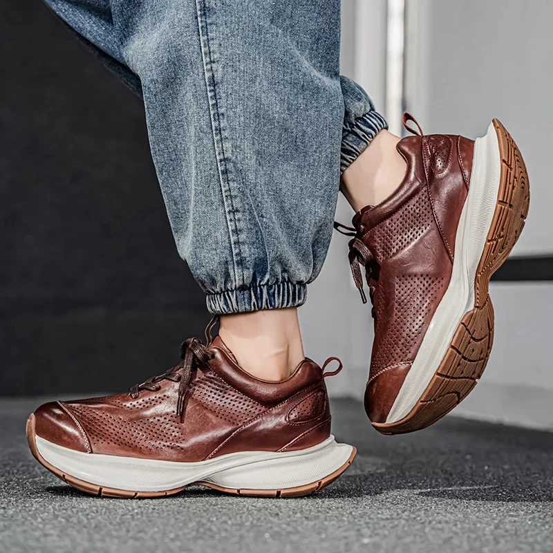 2024 New Retro Versatile Men's Casual Board Shoes with Thick Soles Durable Lightweight Comfortable Personalized Lace Up Sneakers 5